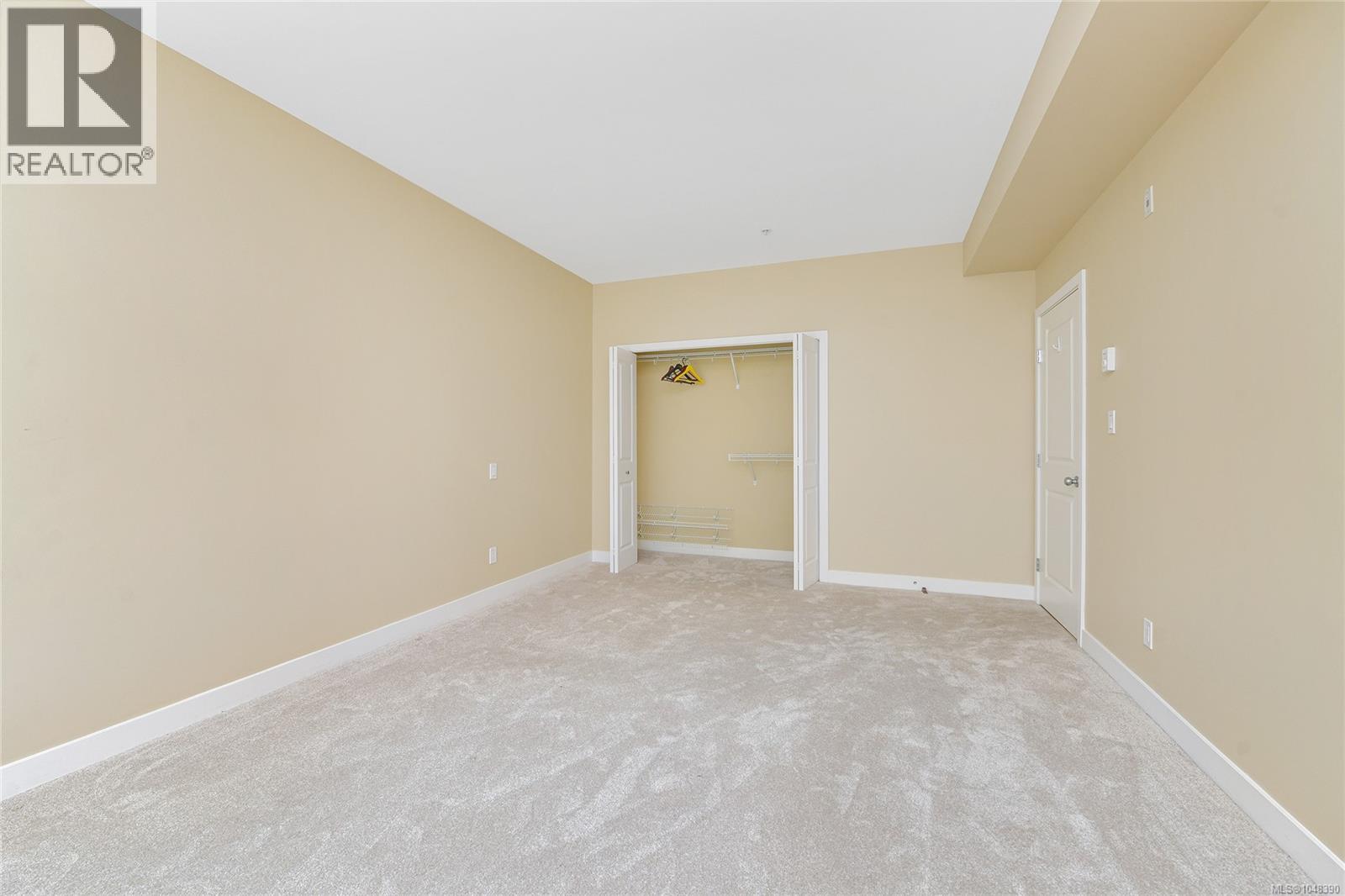 #205 611 Goldstream Ave - 16