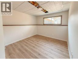 305 51 Avenue, Coalhurst, AB T0L0V0 Photo 19