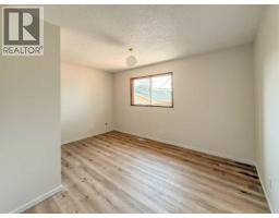 305 51 Avenue, Coalhurst, AB T0L0V0 Photo 25