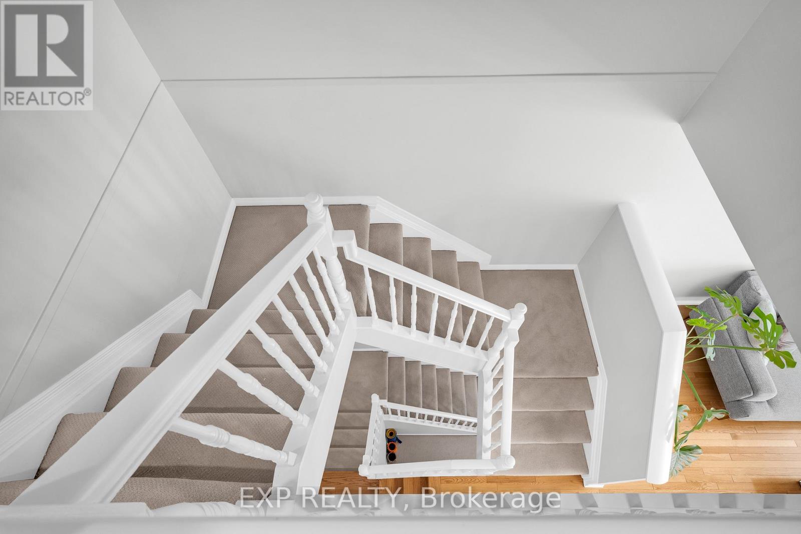 3 Bed, 3 Bath House for Sale in Ottawa – 34 STONEBRIAR DRIVE, Ottawa – MLS# X13739408 - Image 16