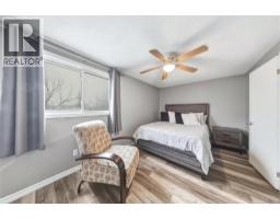 1103 Cardiff Court, Sarnia, ON N7S4B6 Photo 14