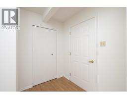 1214 Carole Place, Gibsons, BC V0N1V4 Photo 11