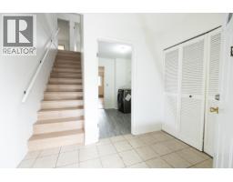 1214 Carole Place, Gibsons, BC V0N1V4 Photo 13