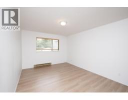1214 Carole Place, Gibsons, BC V0N1V4 Photo 6