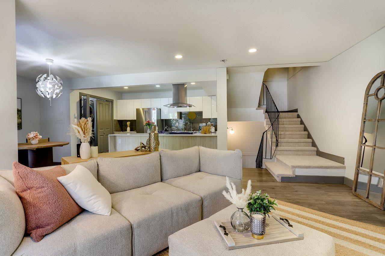 10532 HOLLY PARK LANE, Surrey