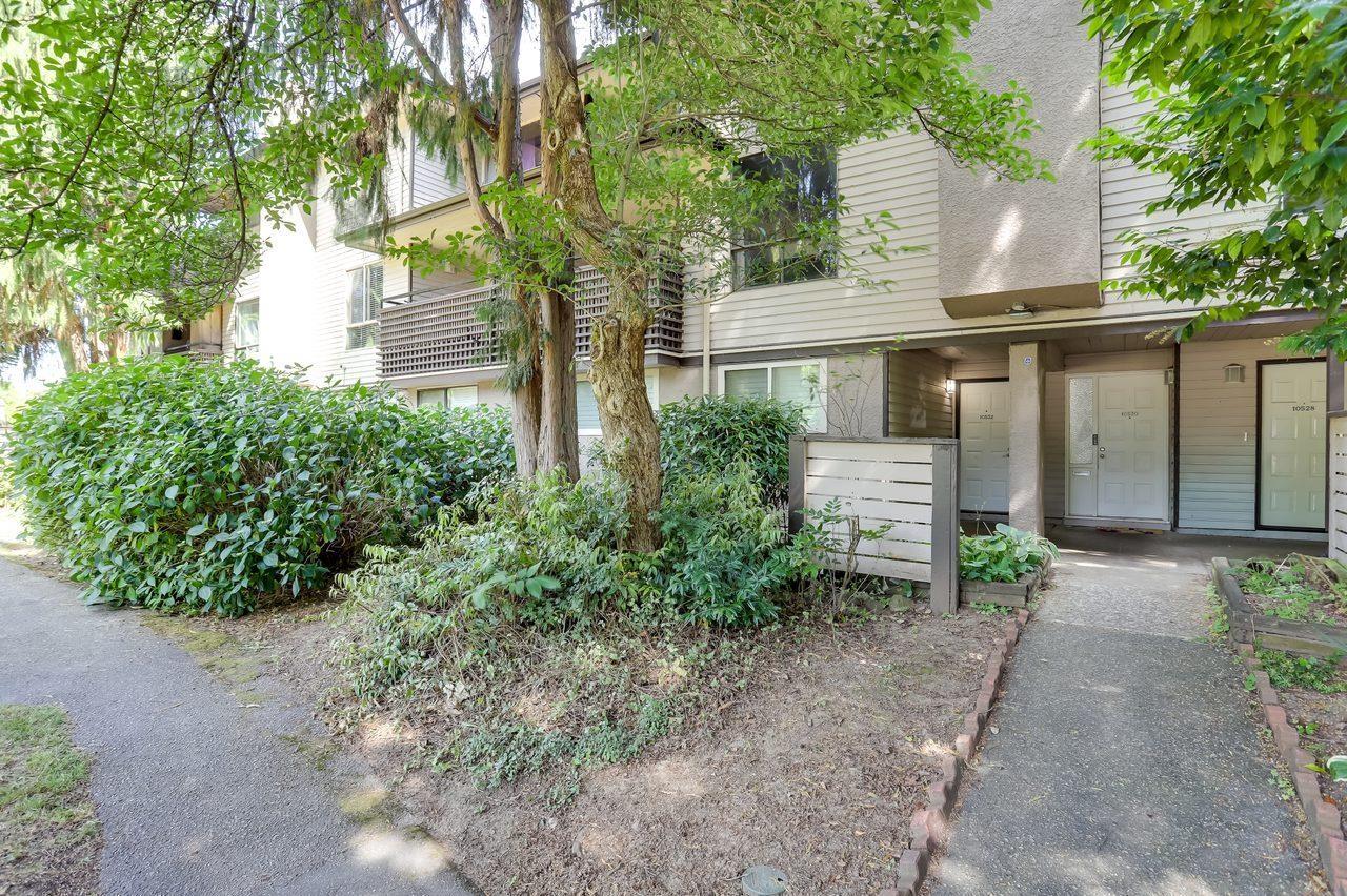 10532 HOLLY PARK LANE, Surrey