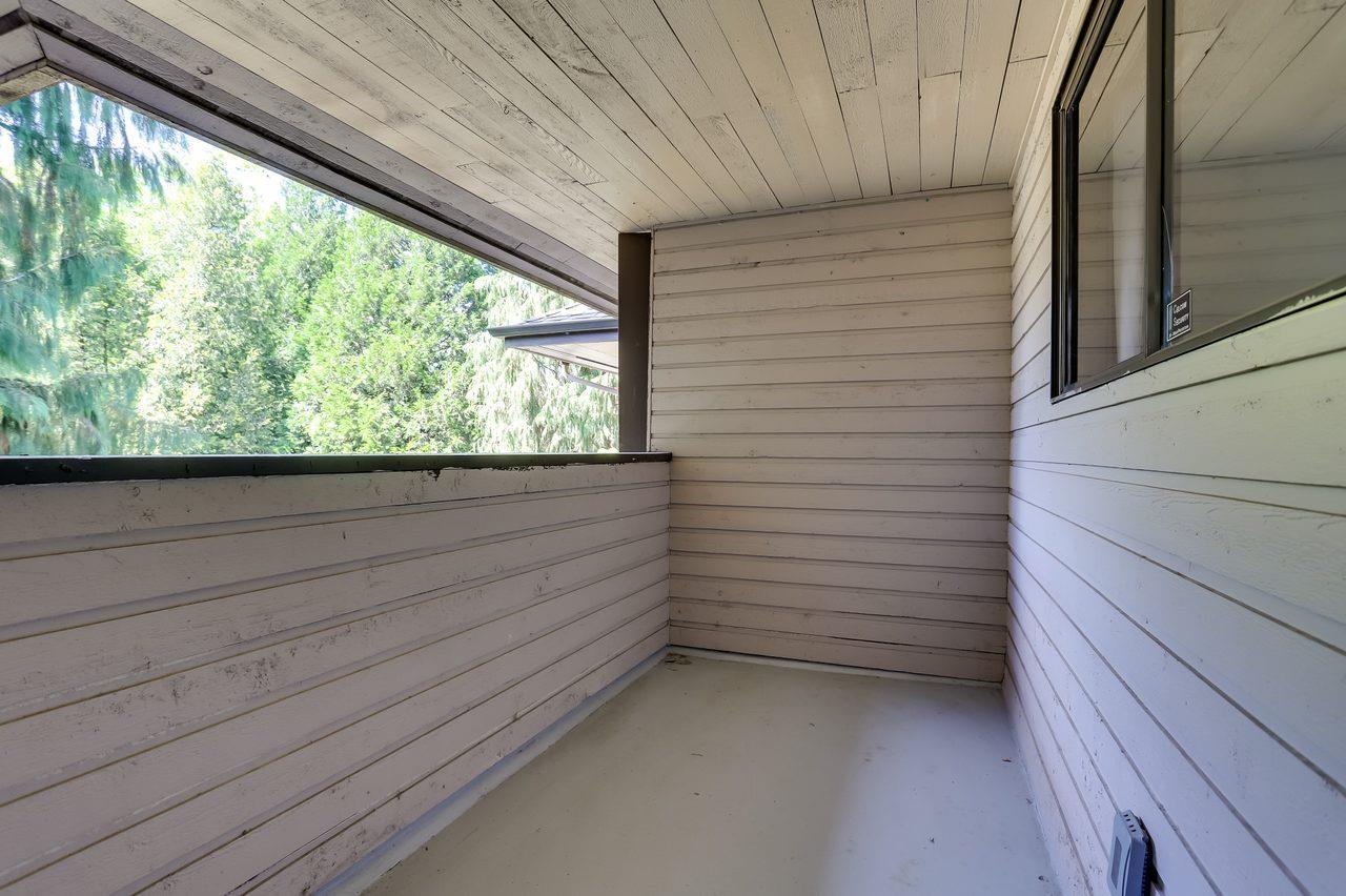 10532 HOLLY PARK LANE, Surrey