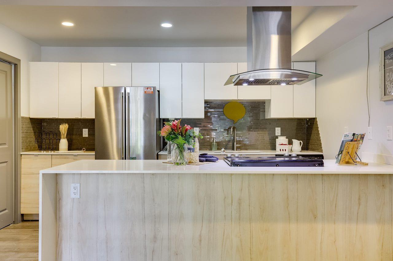 10532 HOLLY PARK LANE, Surrey