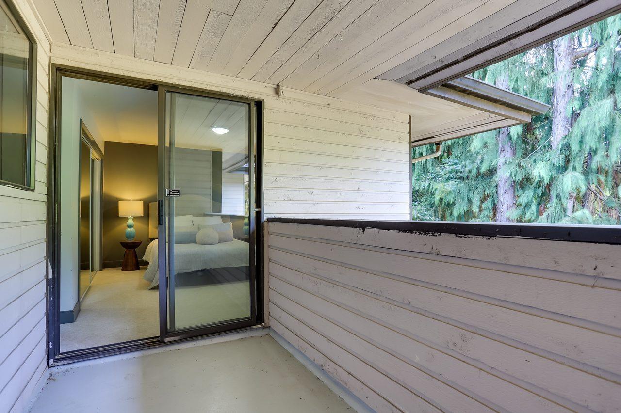 10532 HOLLY PARK LANE, Surrey