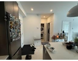 205 14225 103a Avenue, Surrey, BC V3T0T4 Photo 8