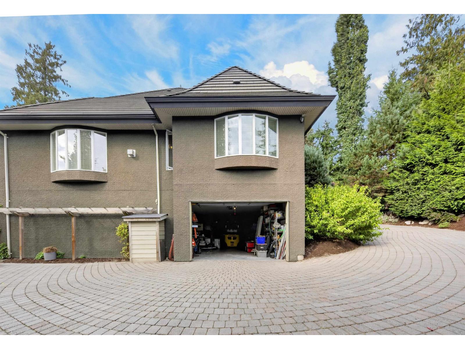 18638 54A Avenue, Surrey, British Columbia, V3S8L5, Surrey, British Columbia — photo 5 of 5