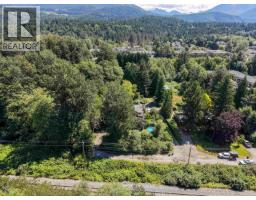 40708 Olson Road, Squamish, BC V0N1T0 Photo 9