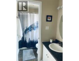 916 13 Street S, Golden, BC V0A1H0 Photo 10