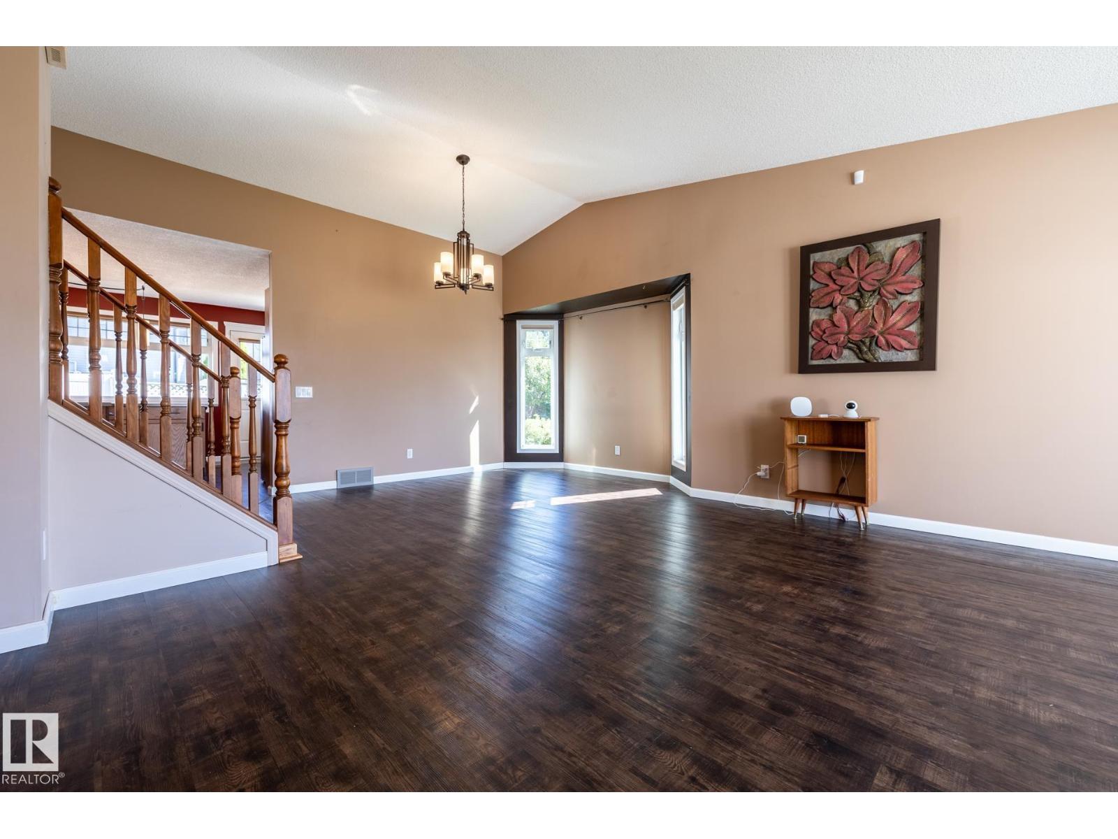 89 OZERNA RD NW - 8