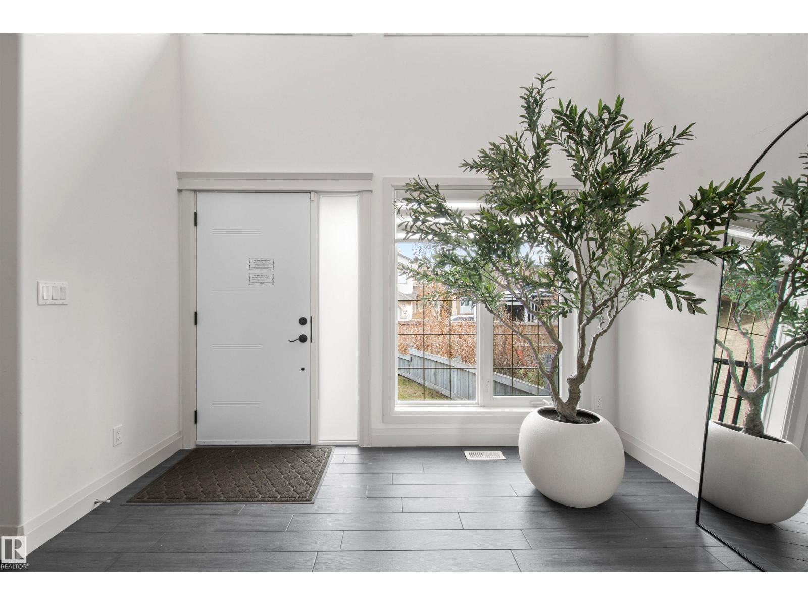 10656 181 AV NW - 4