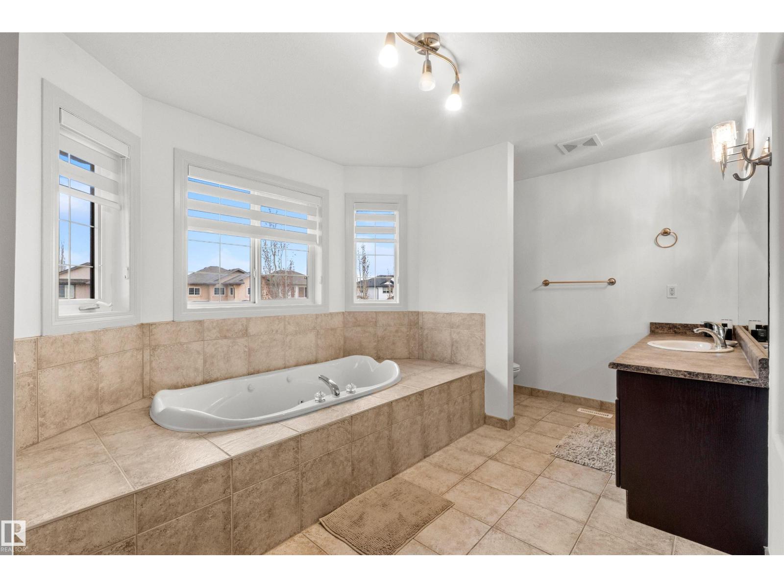 10656 181 AV NW - 42