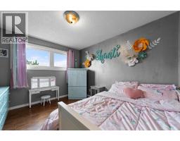 Bedroom - 5221 42 Street, Camrose, AB T4V1A7 Photo 12