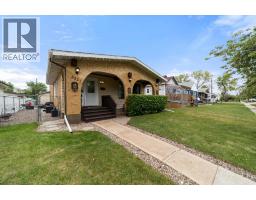 5221 42 Street, Camrose, AB T4V1A7 Photo 36