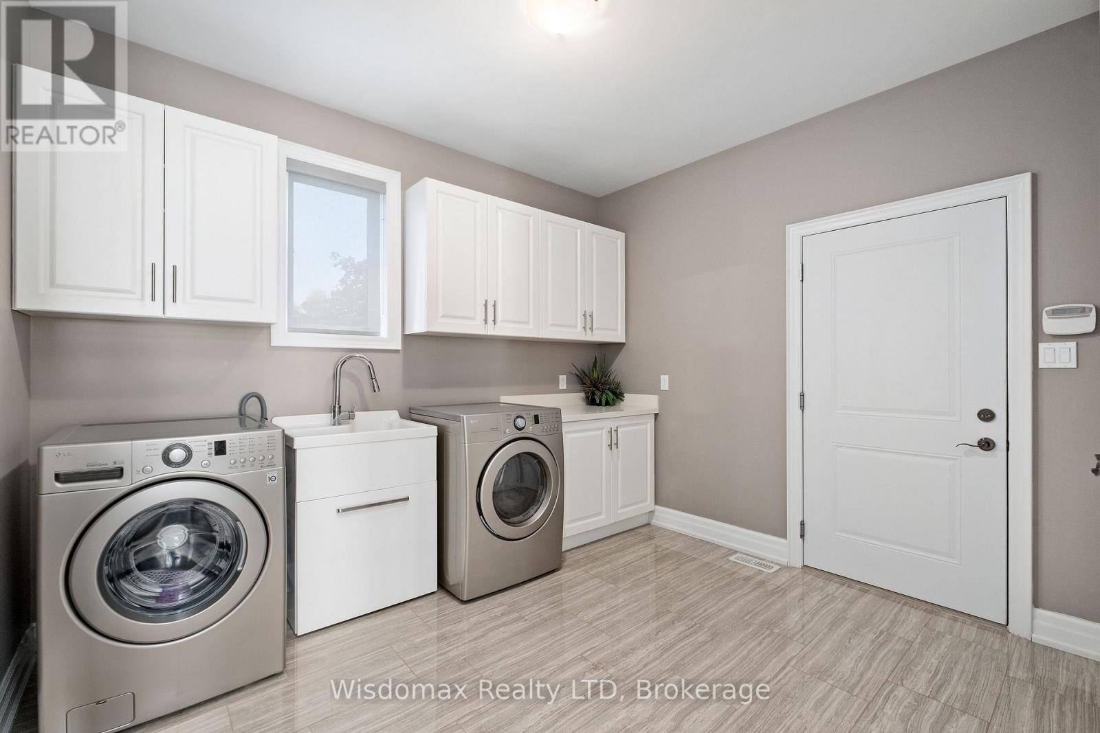 31 ANGELS DRIVE - Image 9