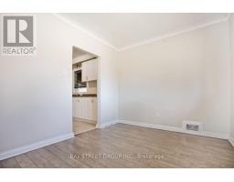 67 Elvaston Drive, Toronto, ON M4A1N5 Photo 10
