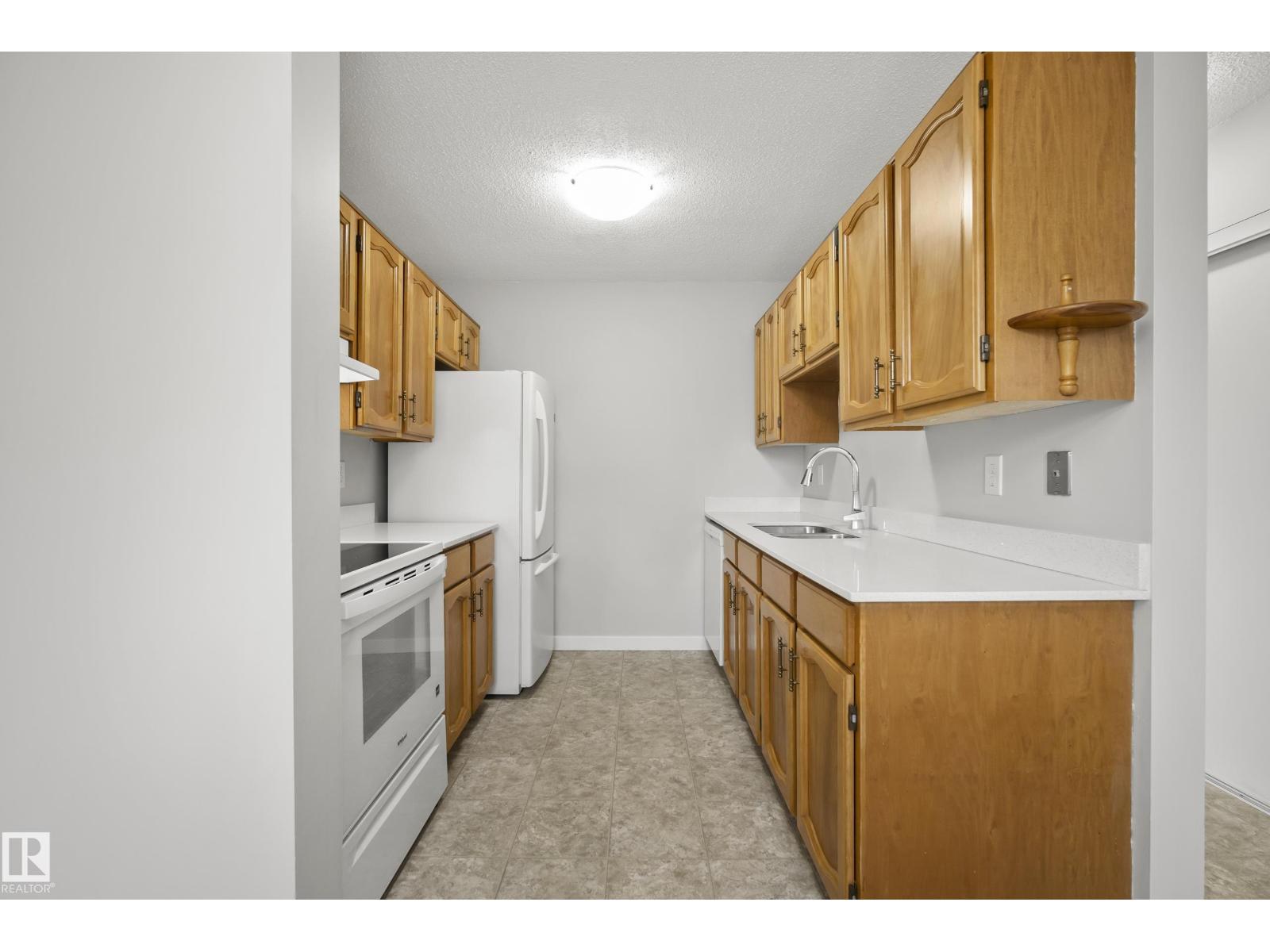 3173 139 AV NW - 8