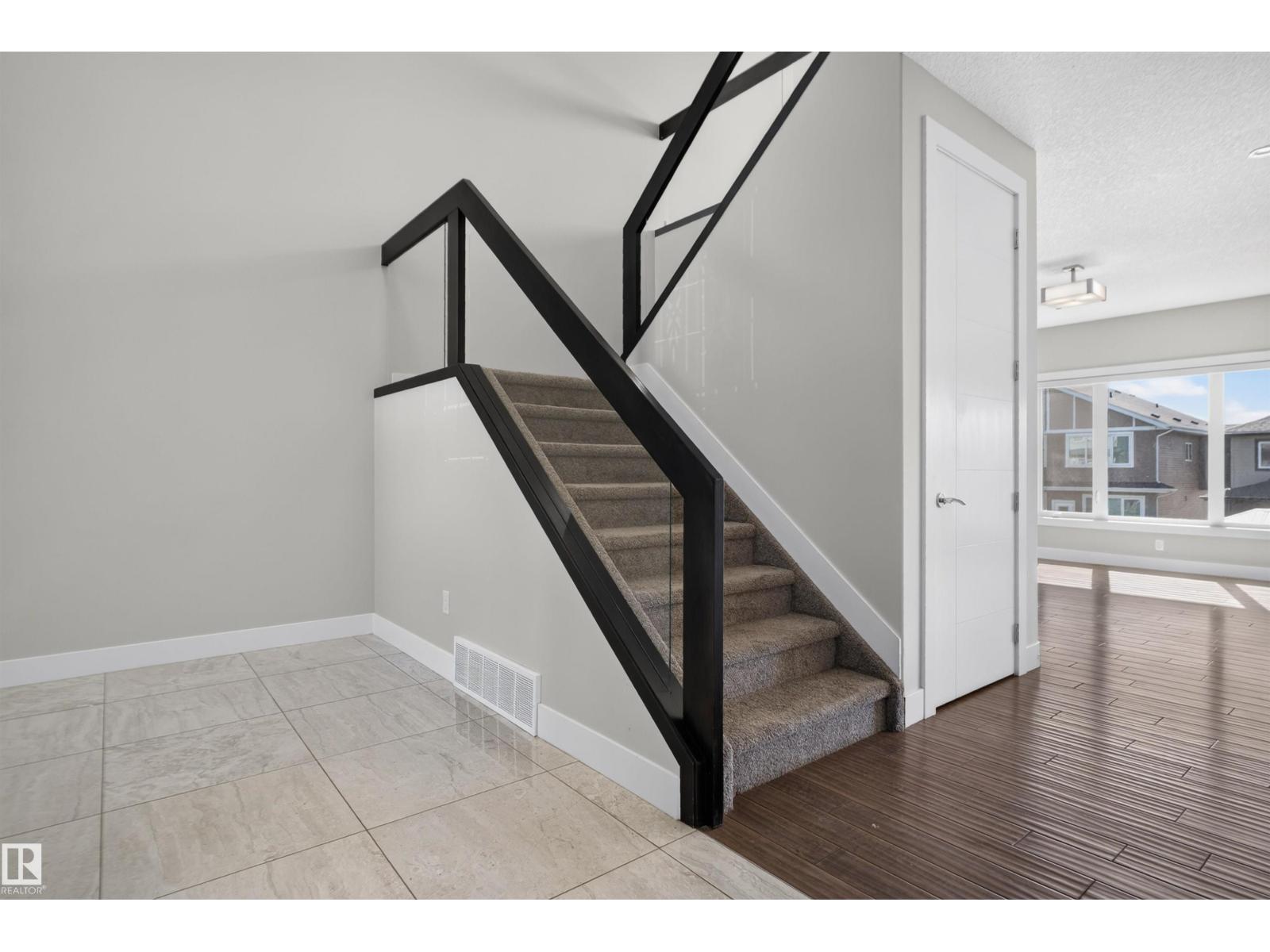 4225 CHARLES CL SW - 35