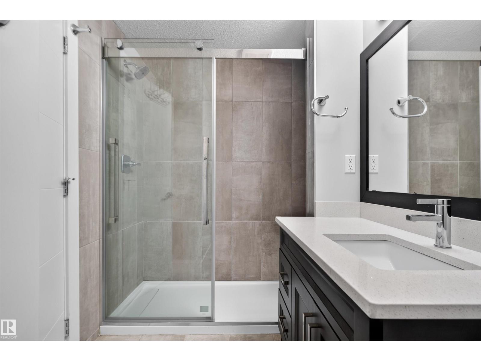 4225 CHARLES CL SW - 68