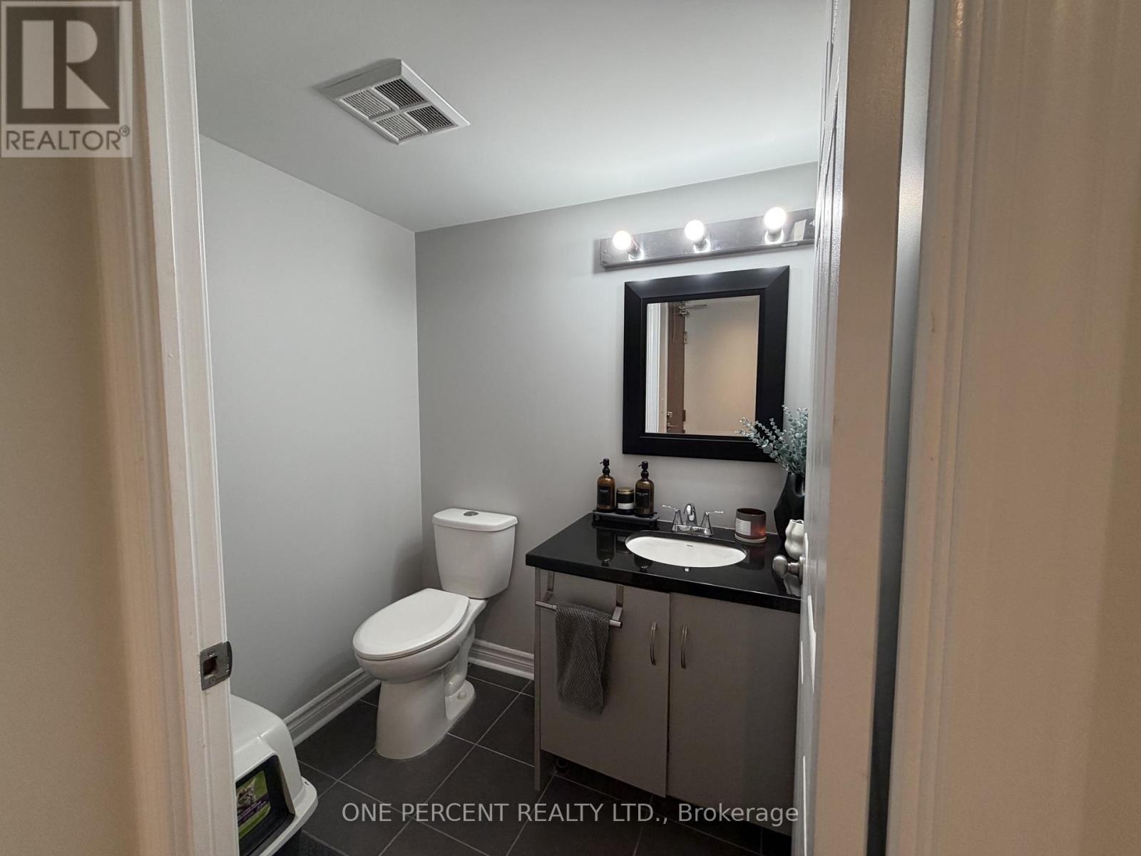 #607 3 ELLESMERE STREET - 4