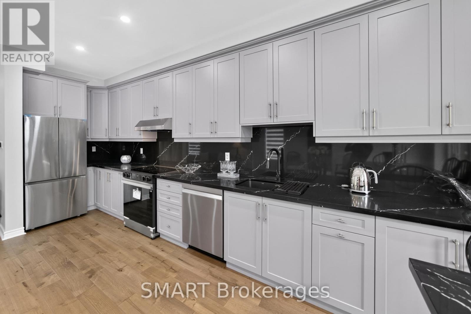 3367 STONEY CRESCENT - 15