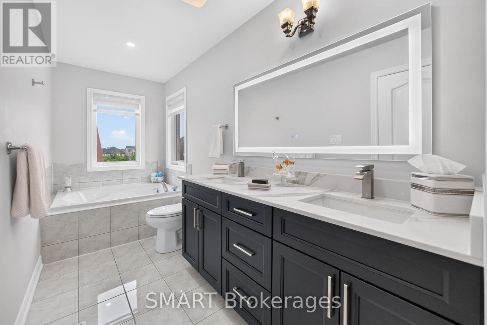 3367 STONEY CRESCENT - 29