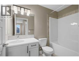231 Waterford Heights, Chestermere, AB T1X3B7 Photo 17