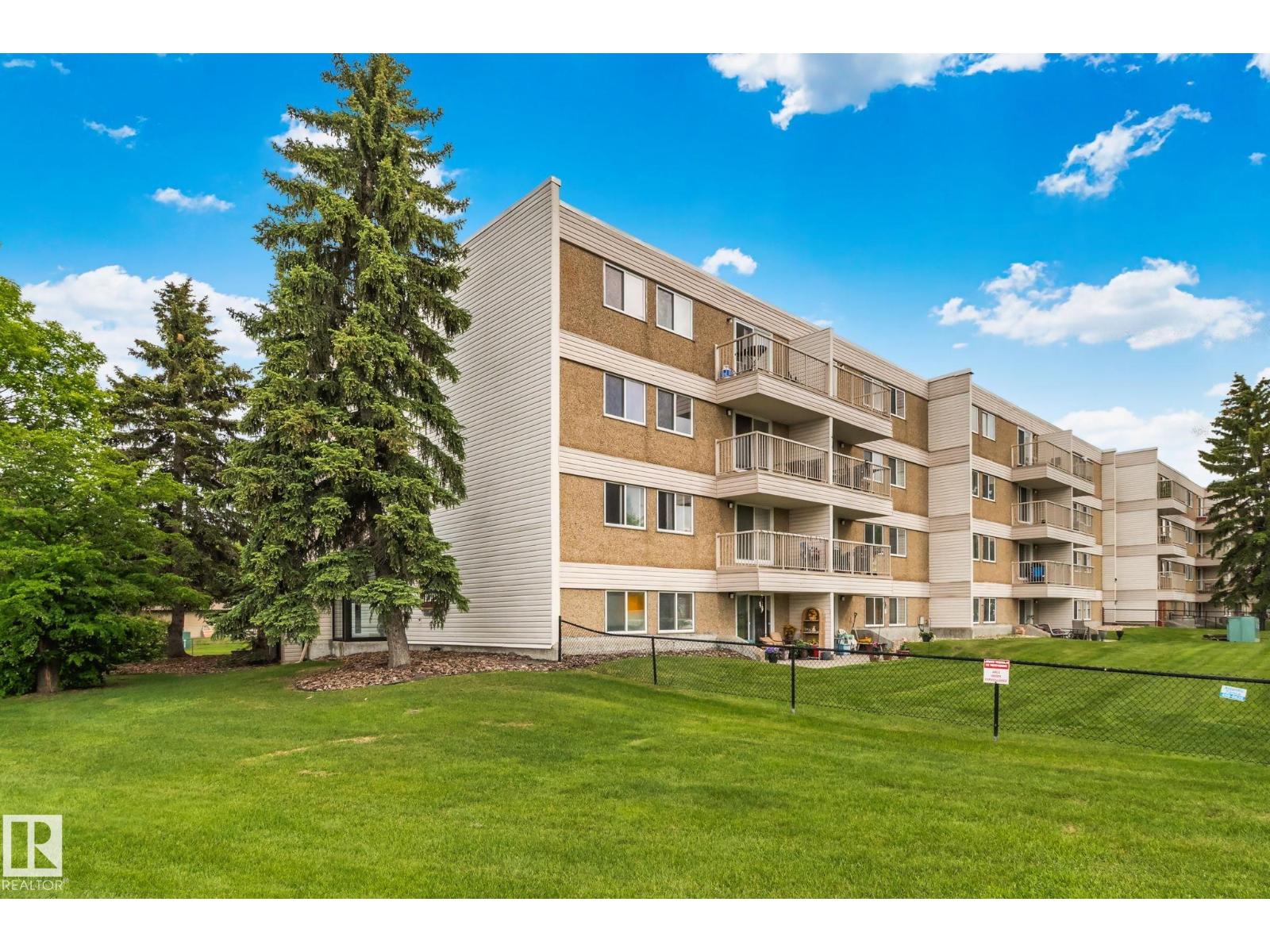 #111 4608 52 AV, Stony Plain, Alberta, T7Z1N7, Stony Plain, Alberta — photo 1 of 5