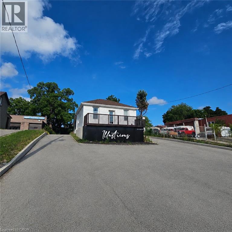 255 WATER Street North, Cambridge, Ontario, N1R3B9, Cambridge, Ontario — photo 1 of 5