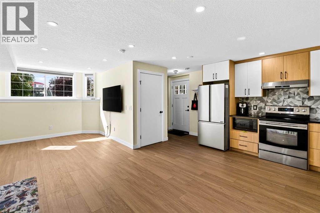 8079 Laguna Way NE - 24