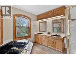 935 Shawnee Drive SW - photo 30