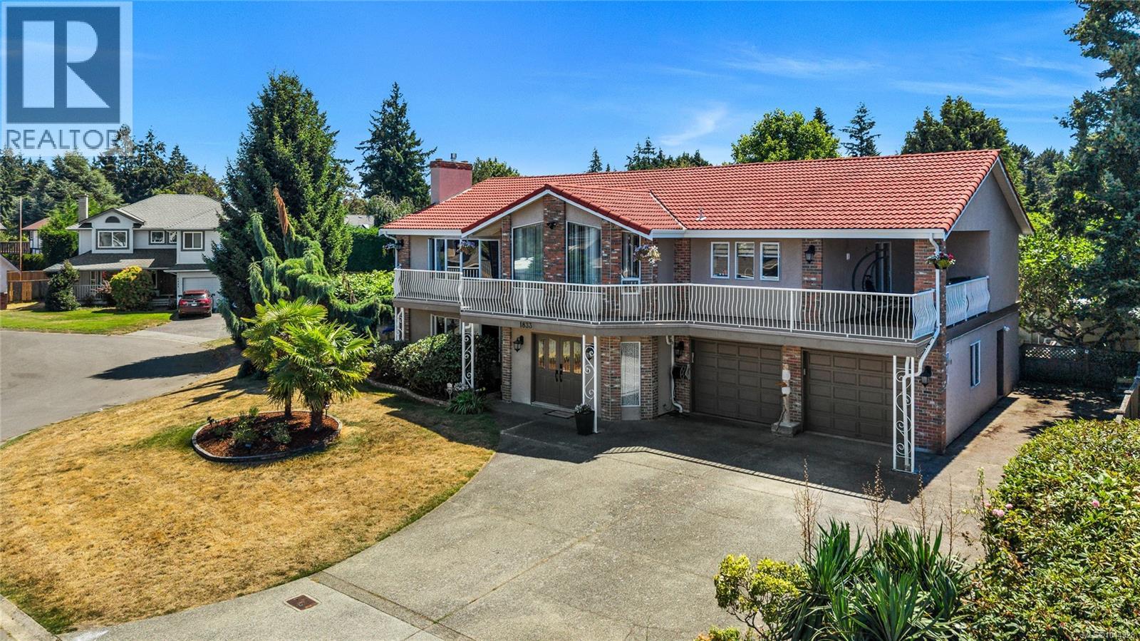 1833 Knutsford Place, Saanich, British Columbia, V8N6E3, Saanich, British Columbia — photo 1 of 5