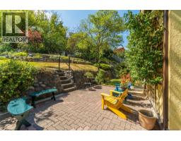 219 St Paul Street W, Kamloops, BC V2C1G2 Photo 38