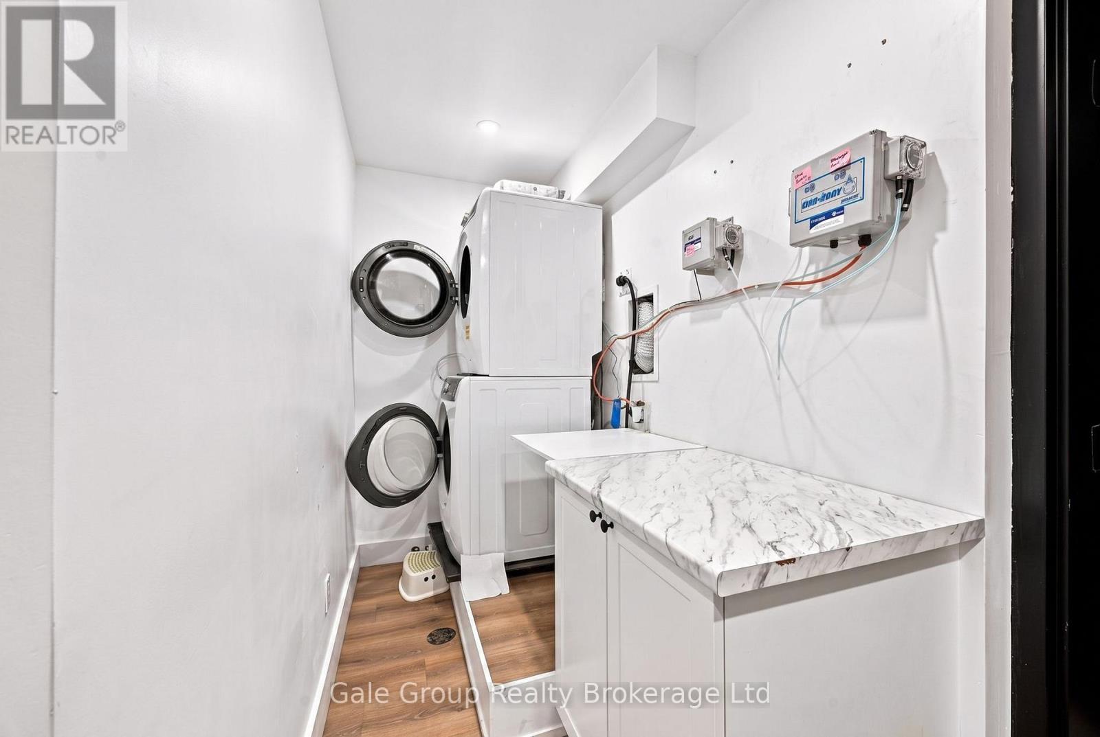 2 - 300 MAIN STREET, Woodstock (Woodstock - South) — photo 14