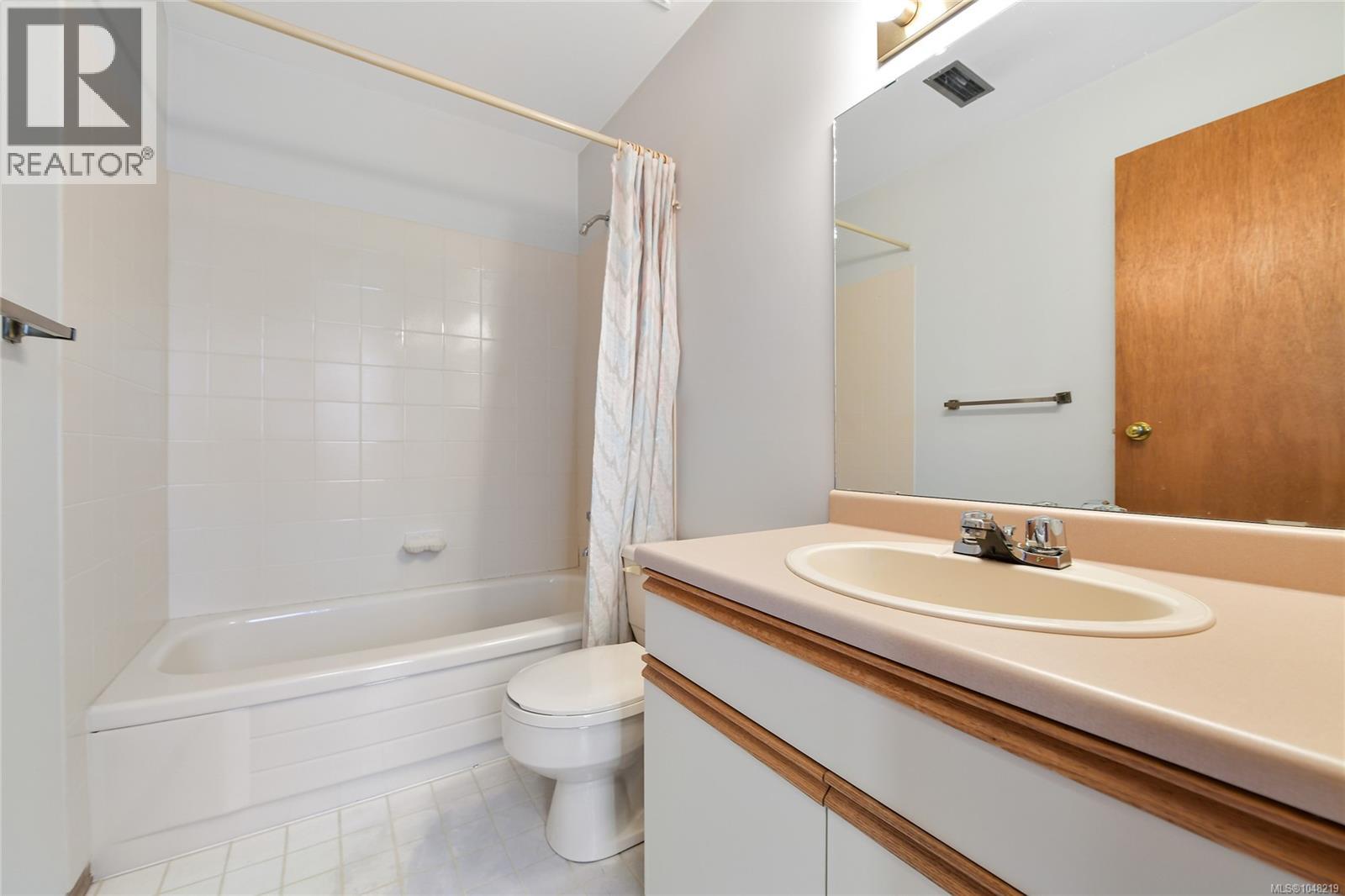  4404 Meadowood Place, Saanich