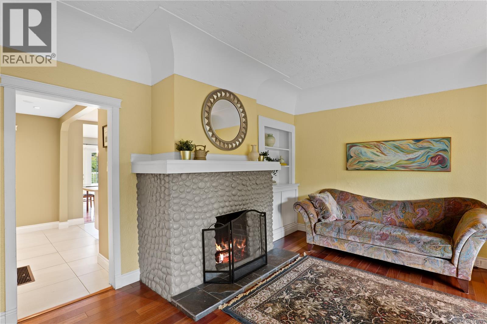 870 Brett Ave - 5