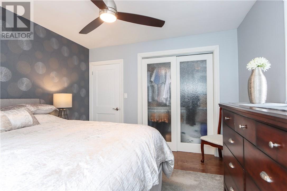 672 Lake Point Court - 35