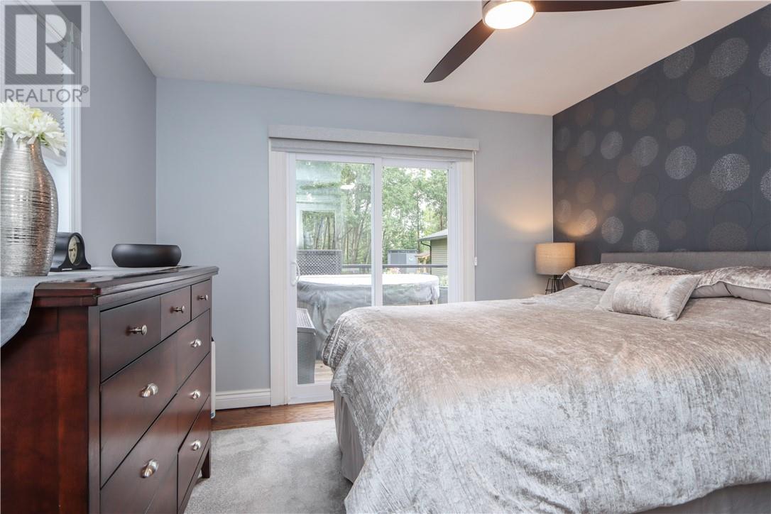 672 Lake Point Court - Image 36