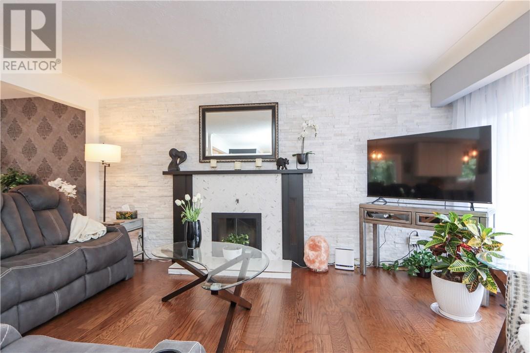 672 Lake Point Court - 5