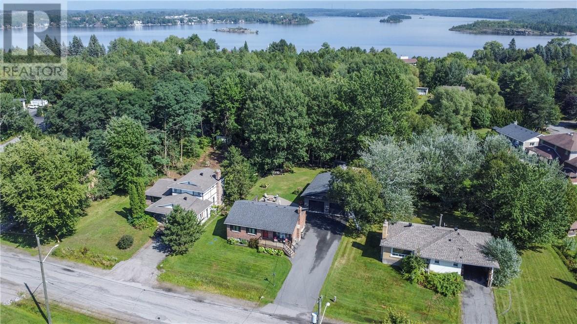 672 Lake Point Court - 75