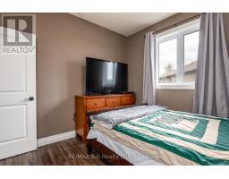 172 Hooper Street, St  Marys, ON N4X0C1 Photo 28