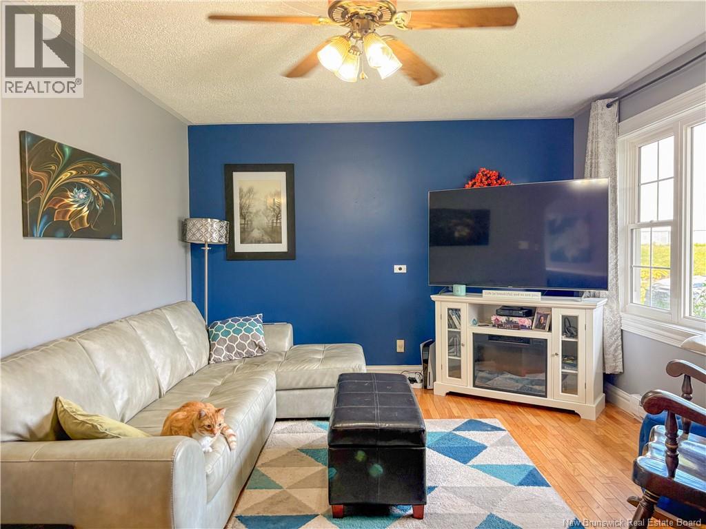 102 Kelly Court - 16