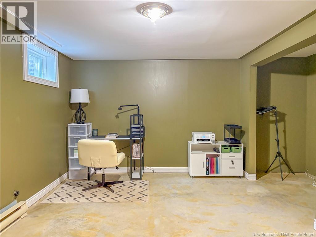 102 Kelly Court - 32