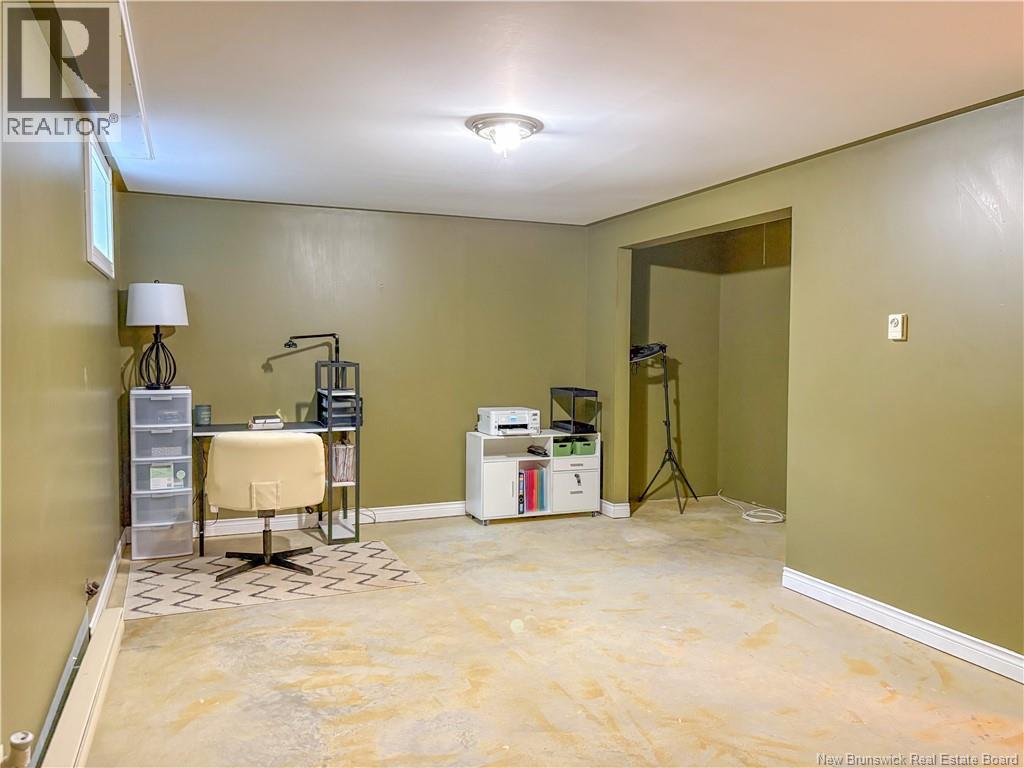 102 Kelly Court - 33