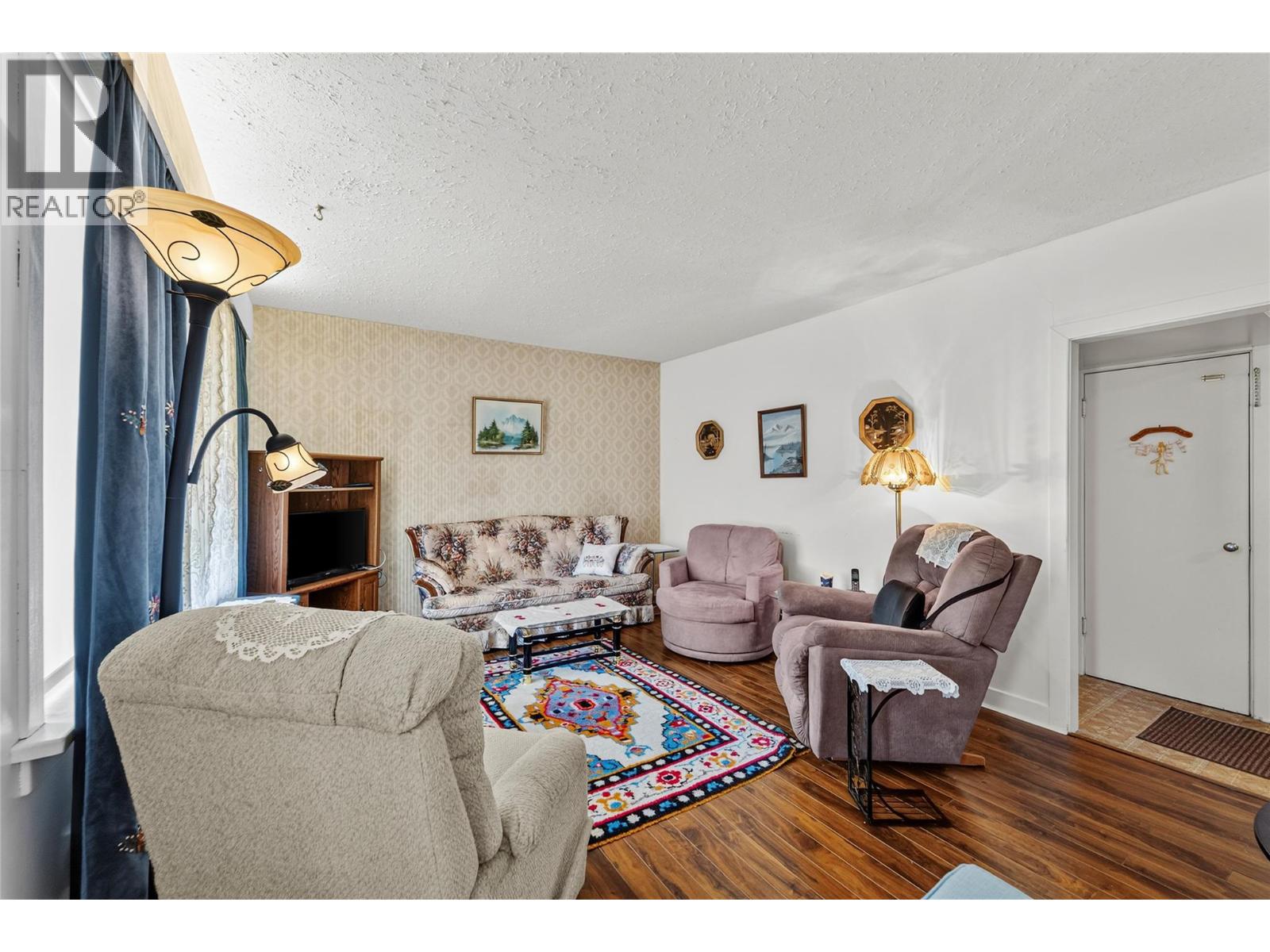 1887 Granite Avenue - 9