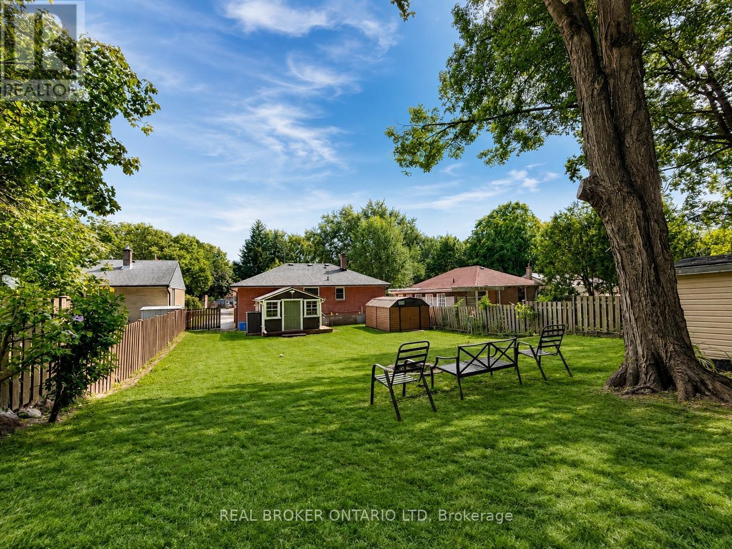 1864 HERBERT AVENUE - 22